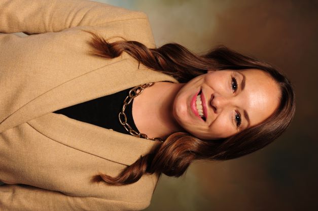 Portrait photo of Amber Cellotti.