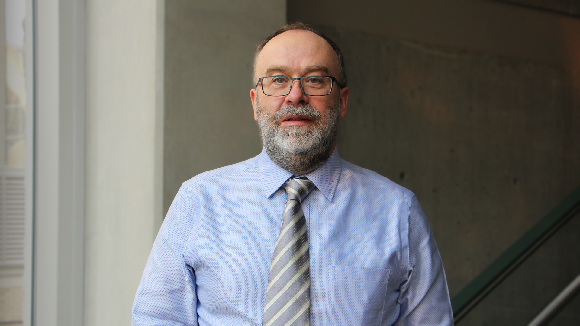 headshot of Richard MacLeod