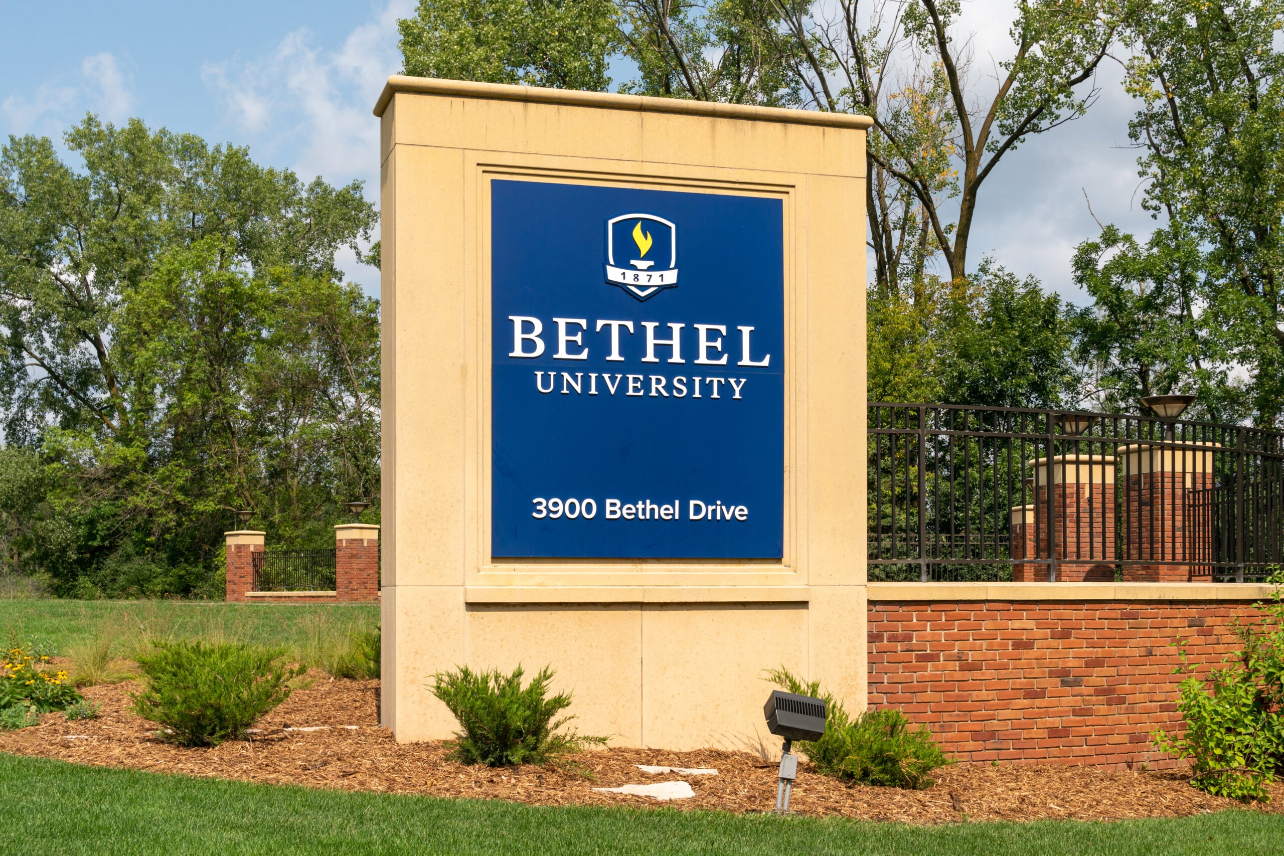Bethel university entrance sign