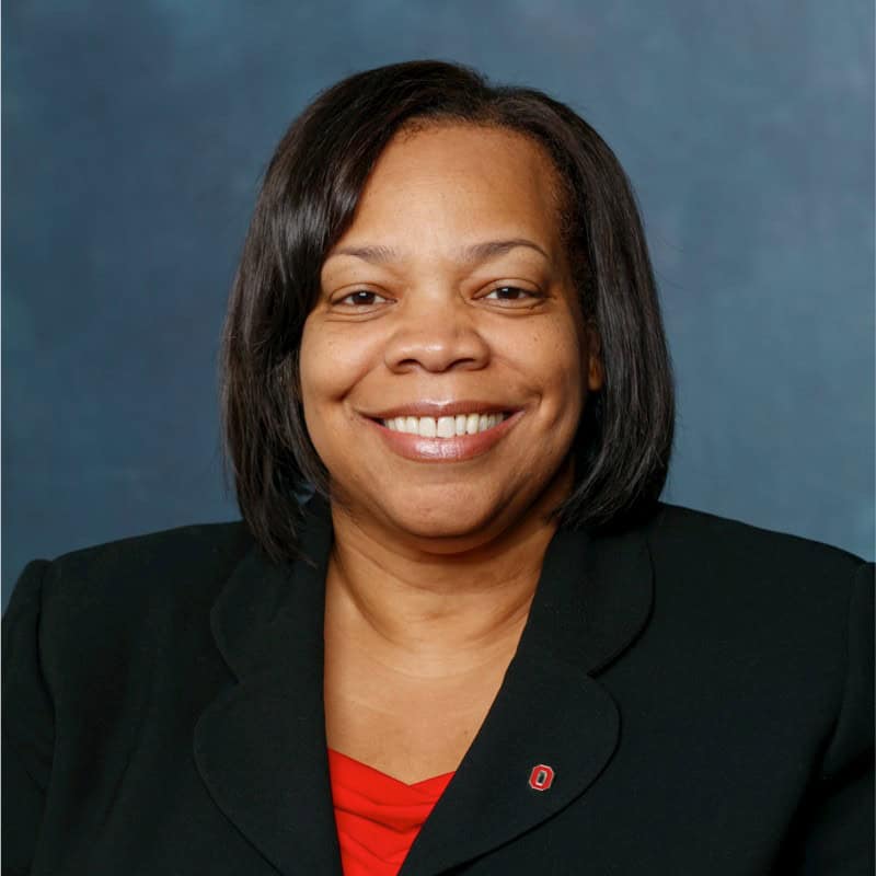 headshot of Lynette Lindsey