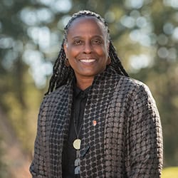 Photo of Dr. Robin Holmes Sullivan
