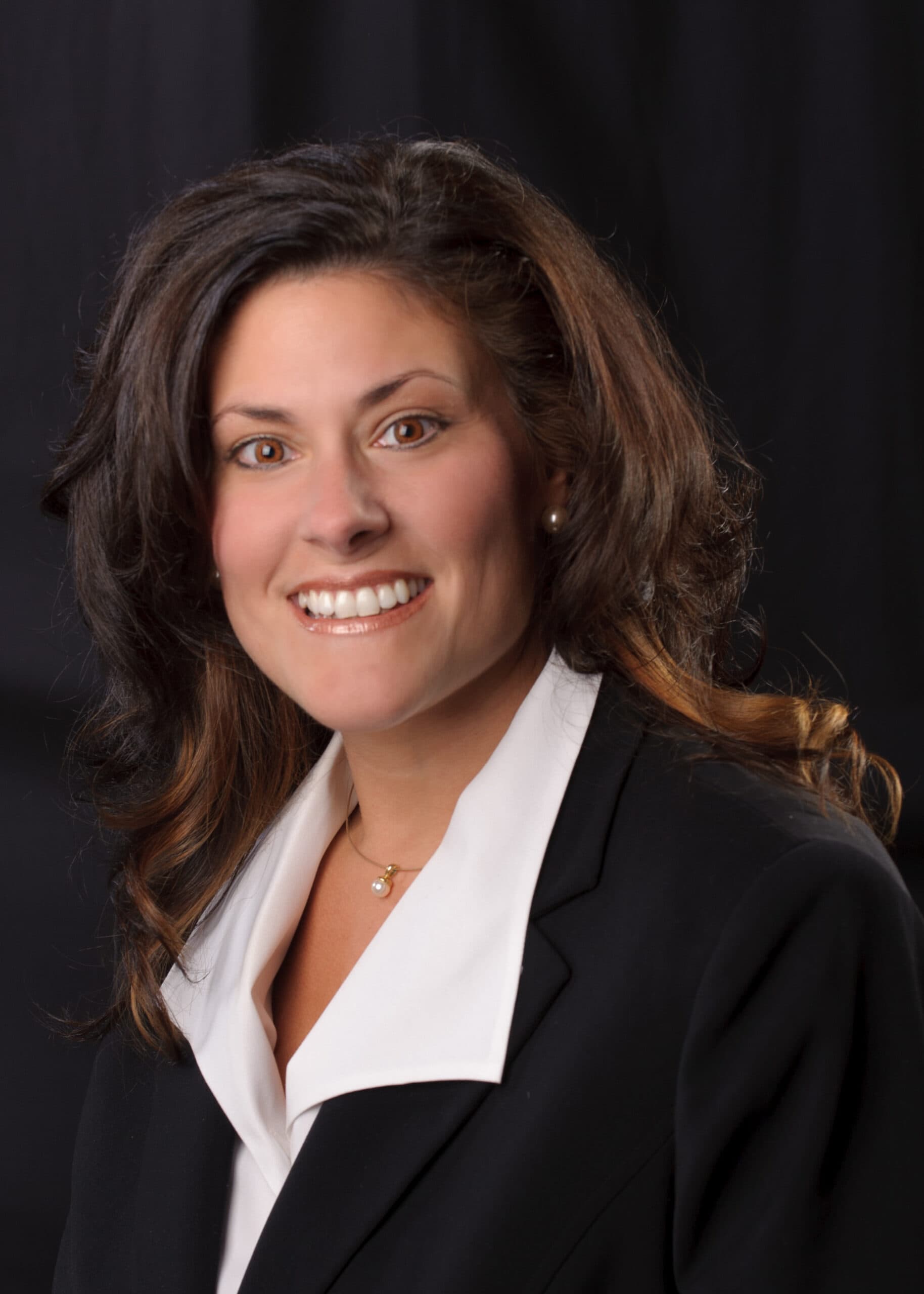 headshot of Jacquelyn Elliott