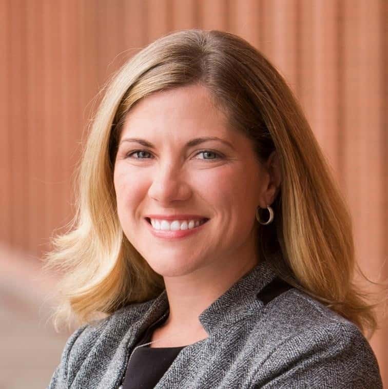headshot of Julie Posselt
