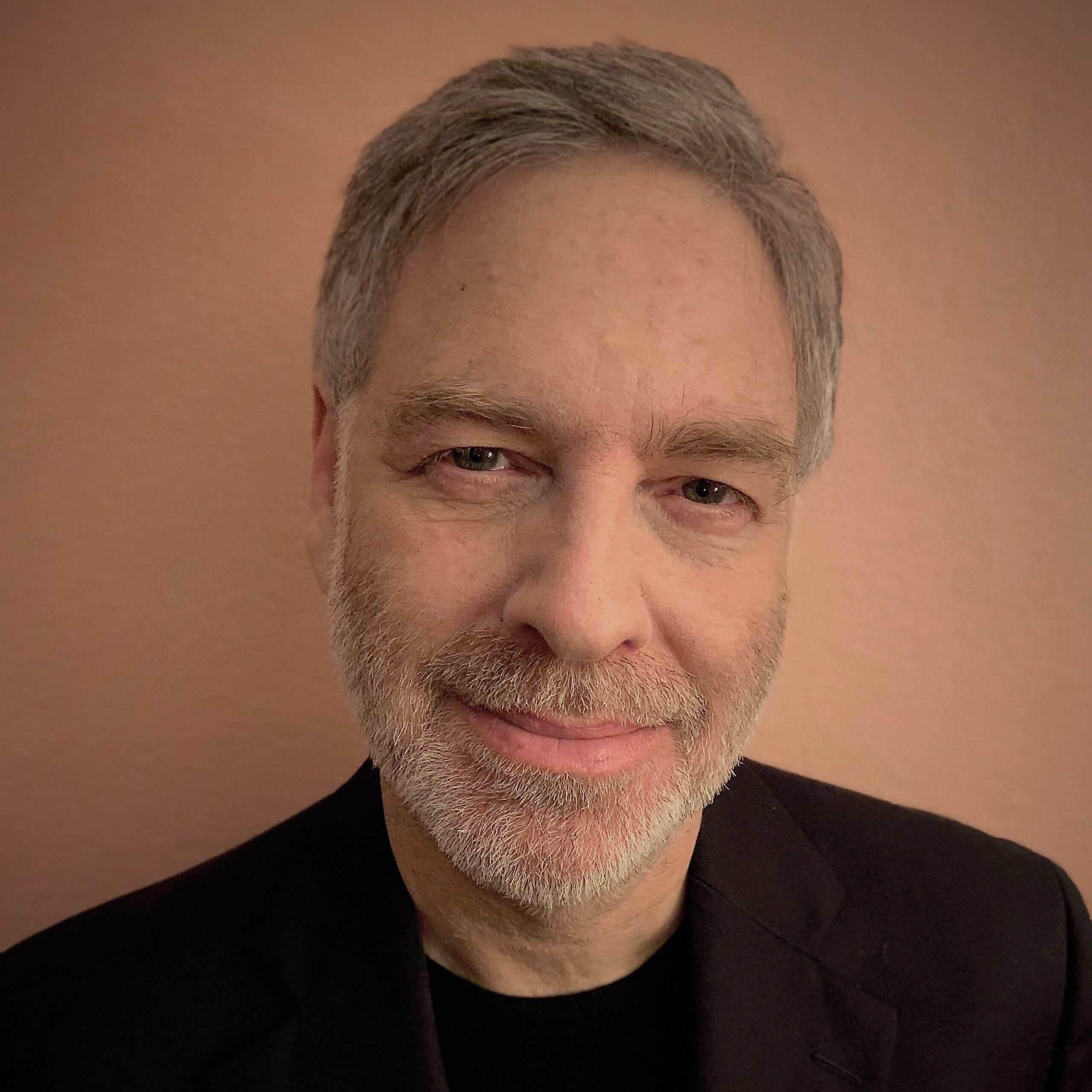 headshot of Alex Kaplan