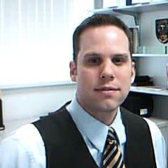 headshot of Rob Garrett