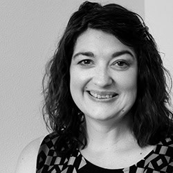 Headshot of Vicki Walker