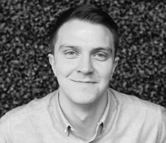 headshot of Wade Tomlinson