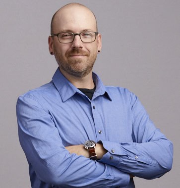 Professional photograph of Zachary Holochwost.