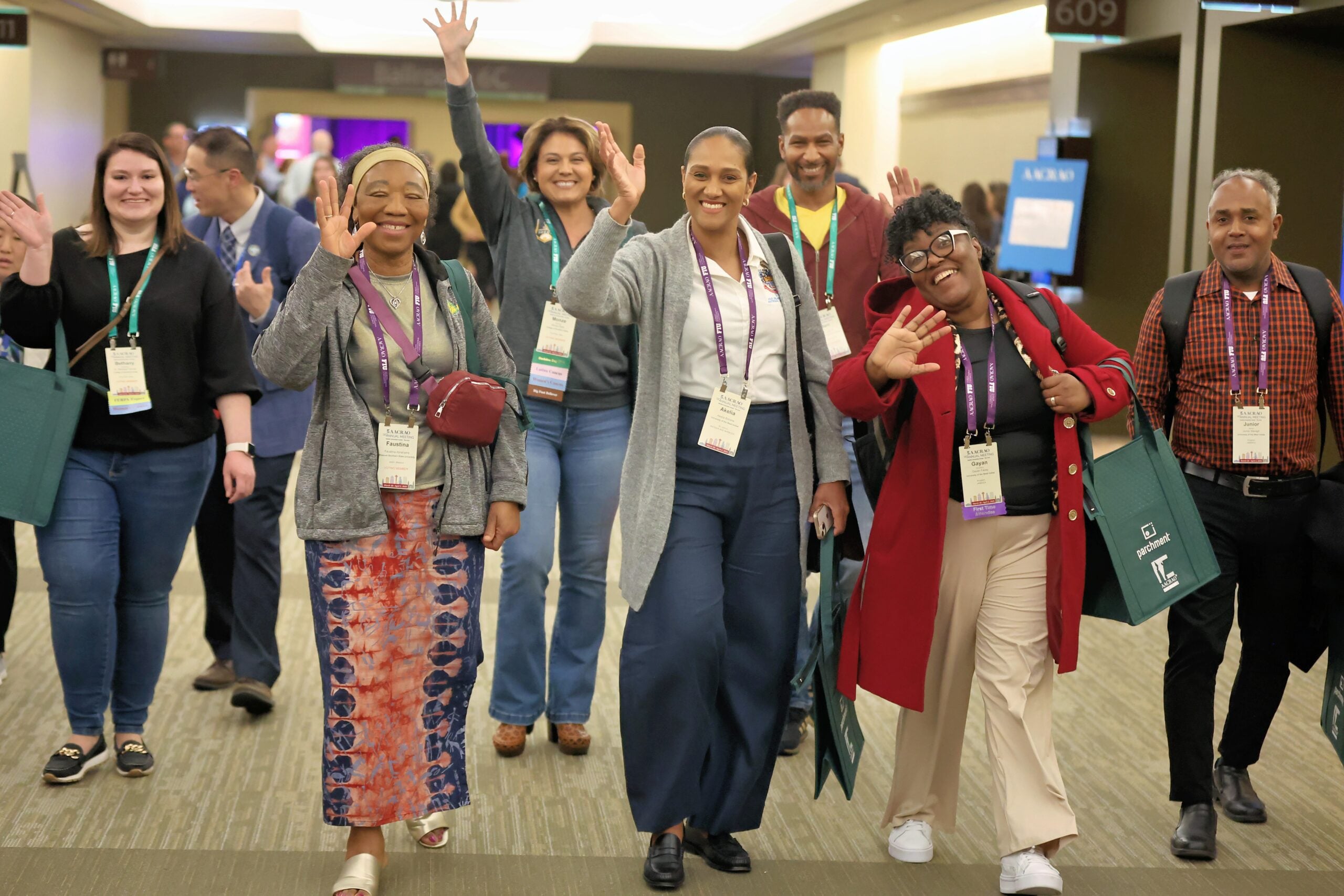 AACRAO members walk to the opening session of the 2025 Annual Meeting